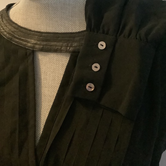 Black Blouse - Picture 5 of 8